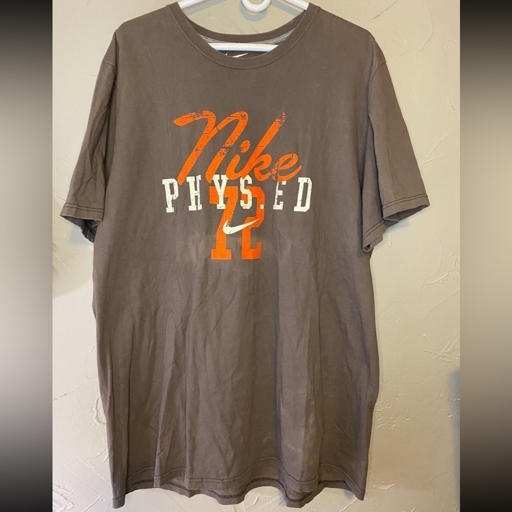 Nike Mens T-shirt short sleeve has some lightening areas from sun Sz 2XL   H-02